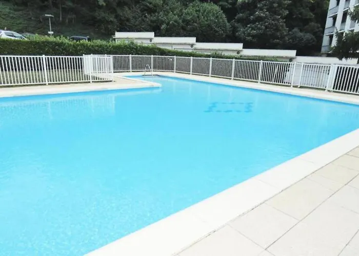 3 Etoiles Piscine Tennis 2adultes Et 2enfants