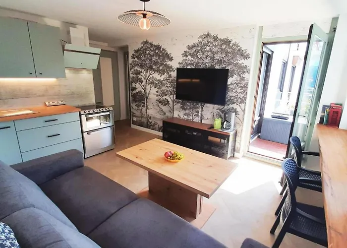 Lägenhet 3 Etoiles Piscine Tennis 2adultes Et 2enfants *